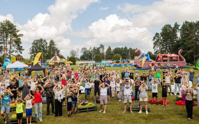 Aptauja: jauniešiem Latvijā “ilgstošs darbs” ir 3-5 gadi, cilvēkiem pēc 40 gadu vecuma – vairāk nekā 10 gadi